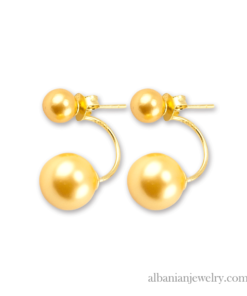 Double pearl earrings with 2 gold pearls